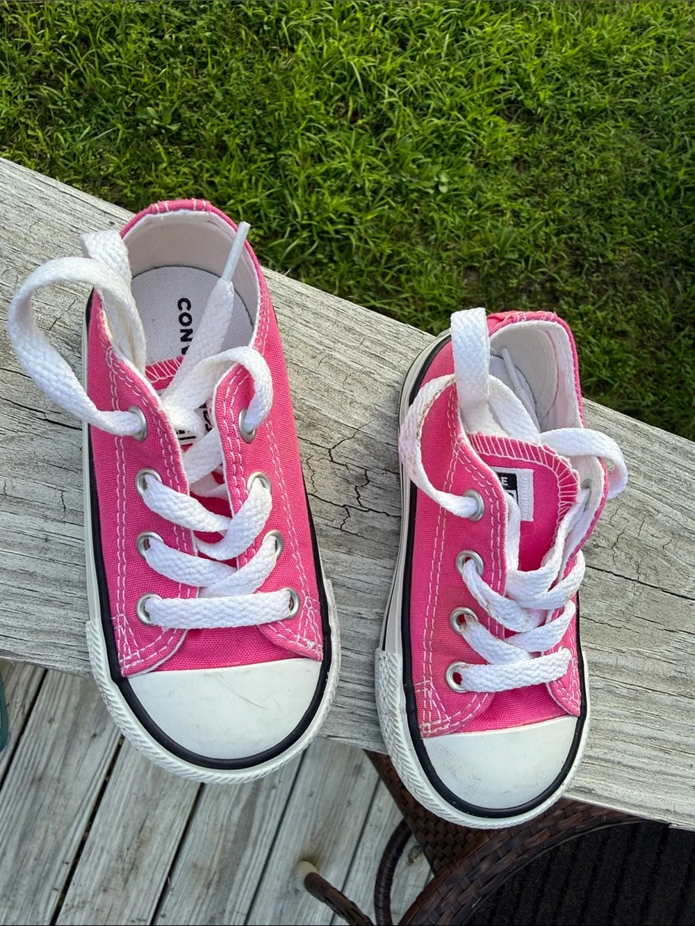 Converse Kids Pink Canvas Low-Top Sneakers with White Toe Cap